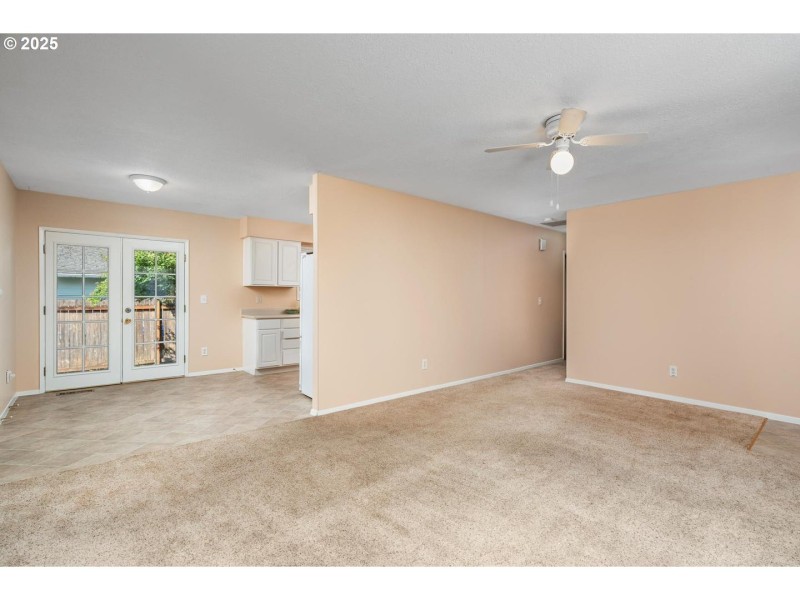 Living Room/Dining Room