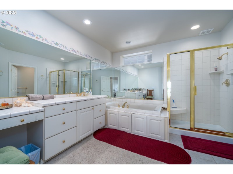 Bathroom, Attached