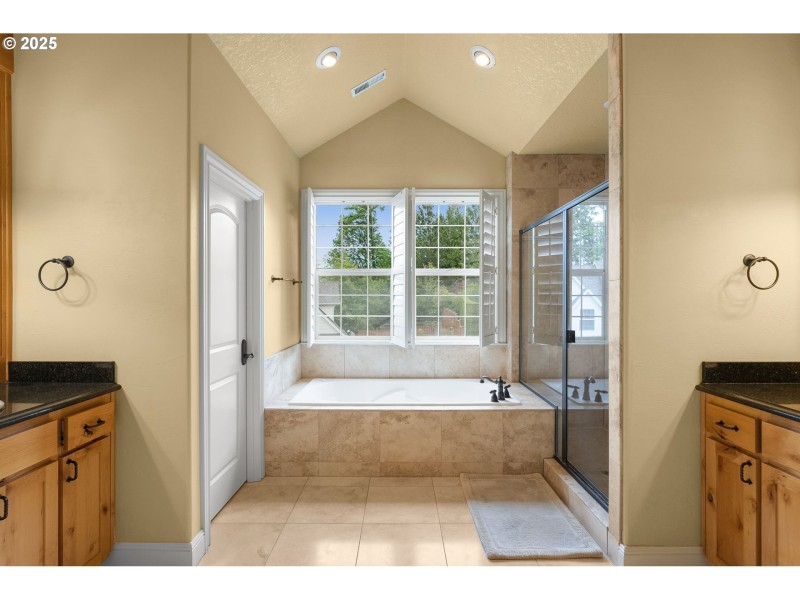Owner's Suite Bathroom