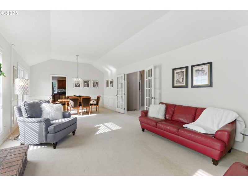 Living Room/Dining Room