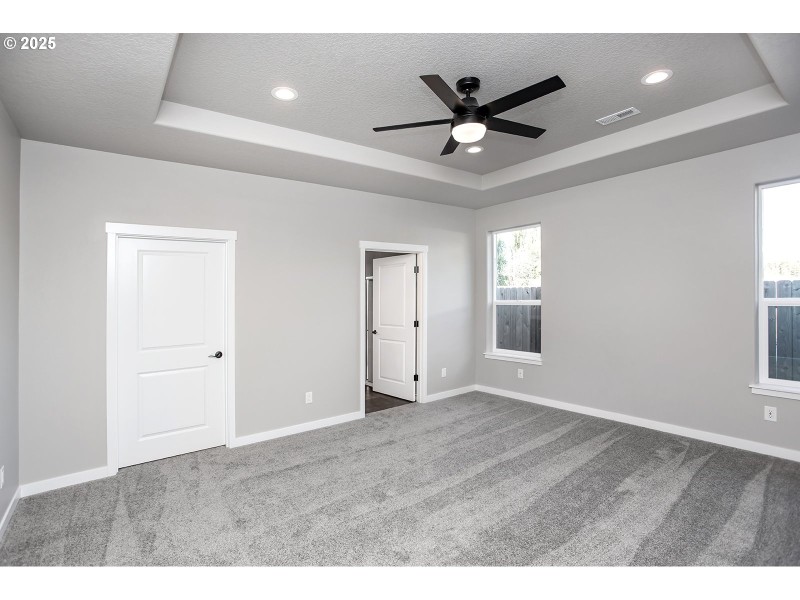 Bedroom, Primary