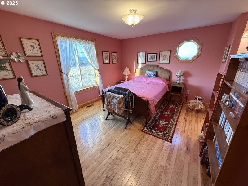 Bedroom, Owner's Suite