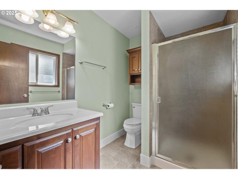 Owner's Suite Bathroom