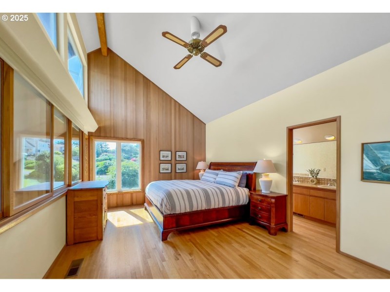 Bedroom, Owner's Suite