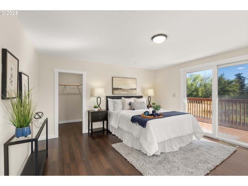 Bedroom, Primary