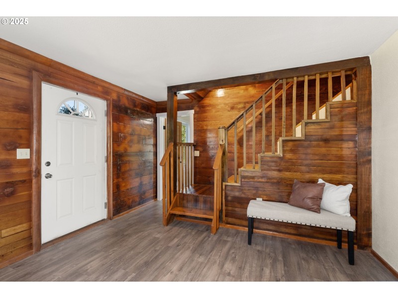 Entrance/Foyer
