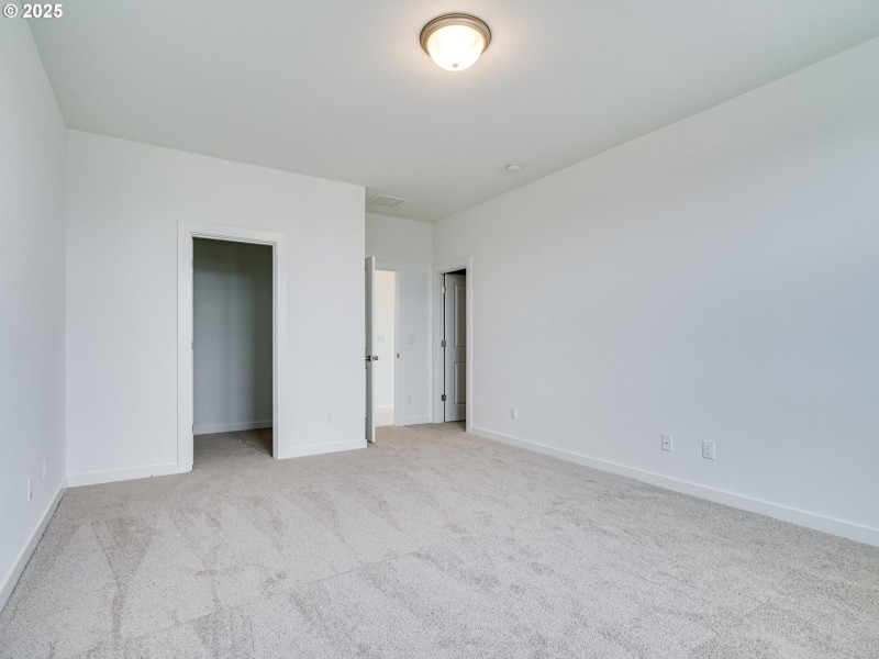 Bedroom, Primary