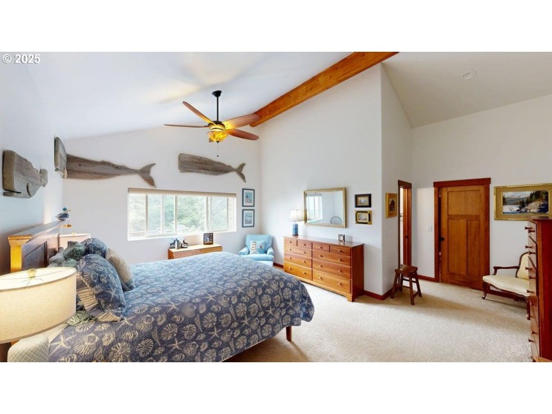 Bedroom, Primary