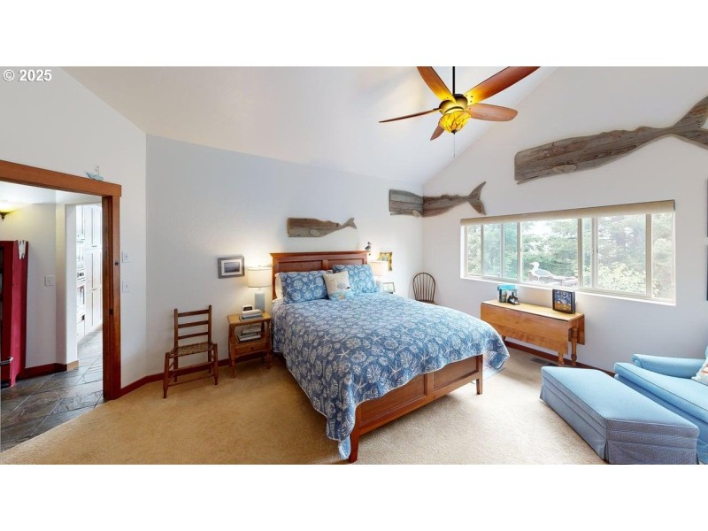 Bedroom, Primary