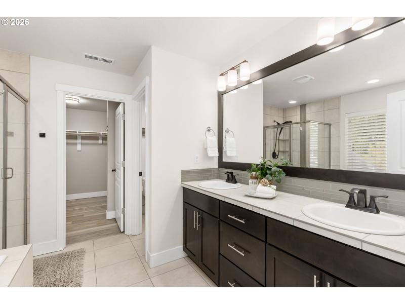 Owner's Suite Bathroom