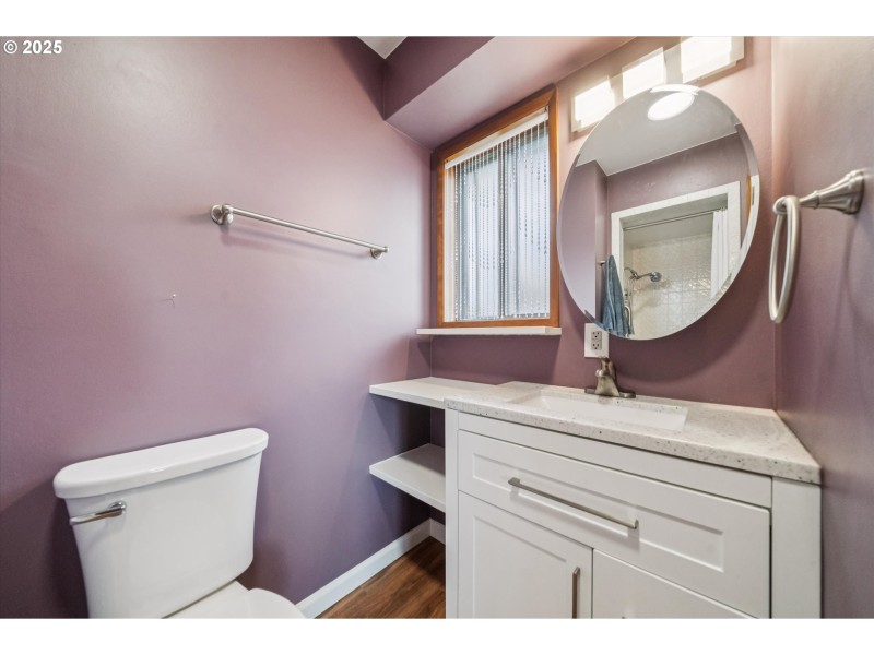 Bathroom, Attached