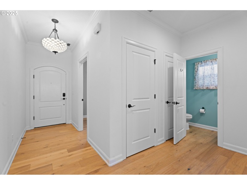 Entrance/Foyer