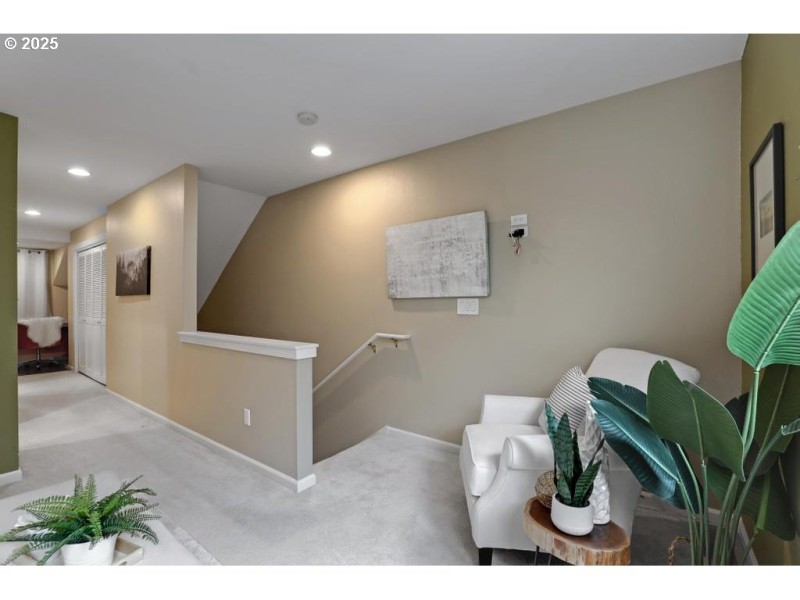 Bedroom, Primary