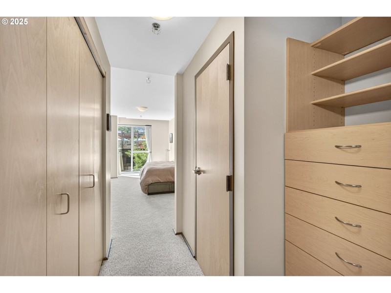 Bedroom, Primary
