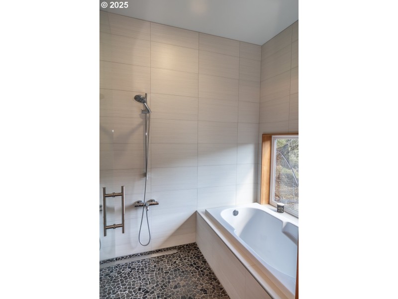 Owner's Suite Bathroom