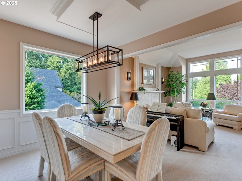 Living Room/Dining Room