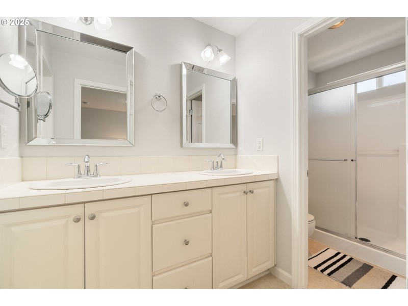 Bathroom, Attached
