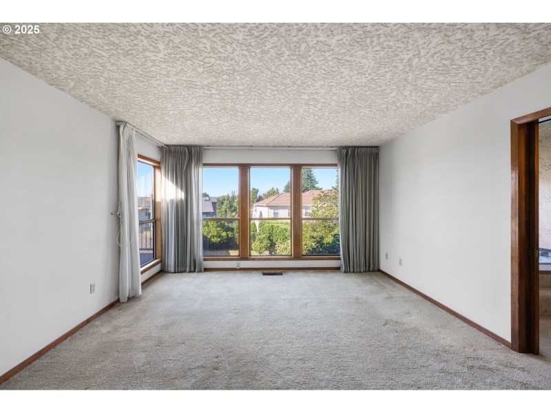 Bedroom, Primary