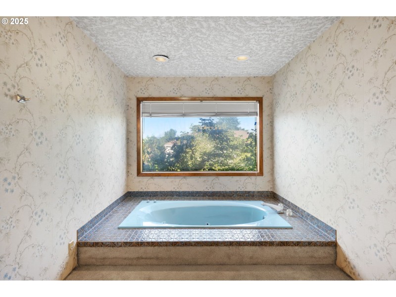 Bedroom, Owner's Suite