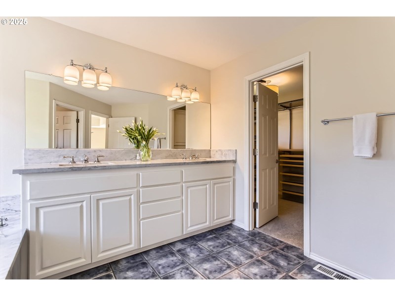 Bathroom, Attached