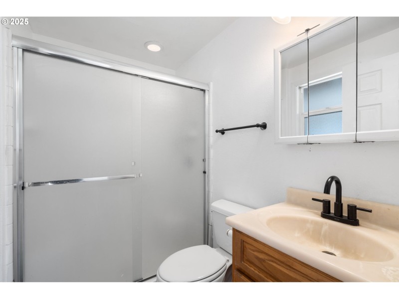 Bathroom, Attached
