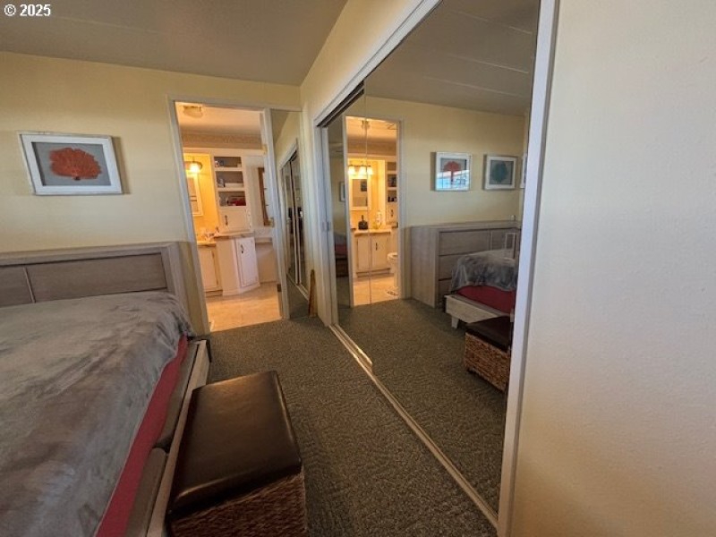 Bedroom, Primary