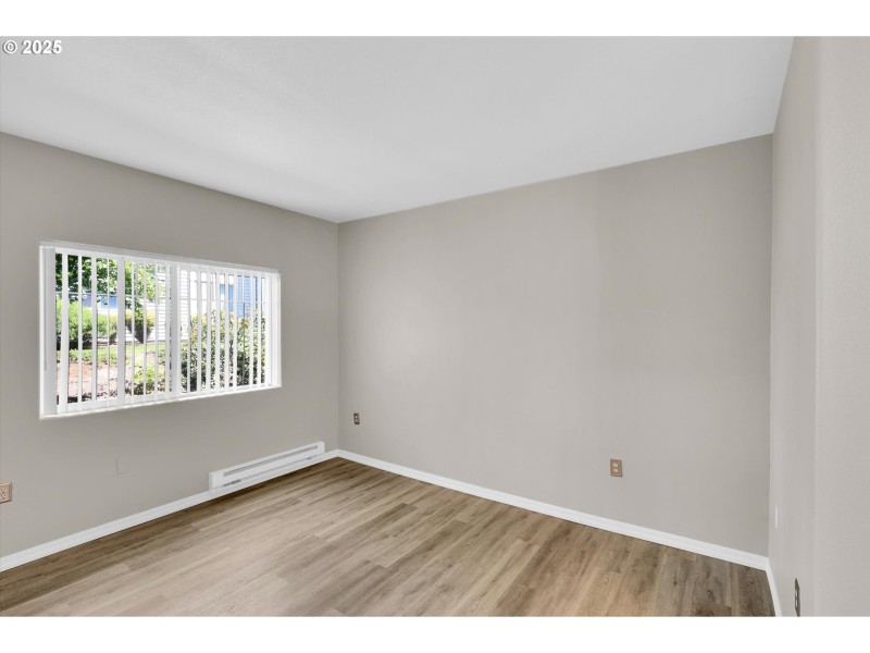 Bedroom, Primary