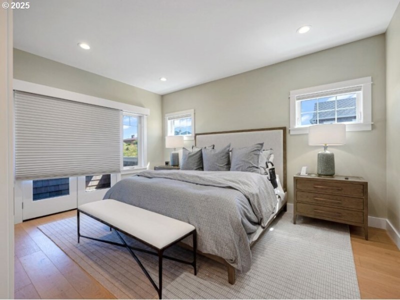 Bedroom, Primary
