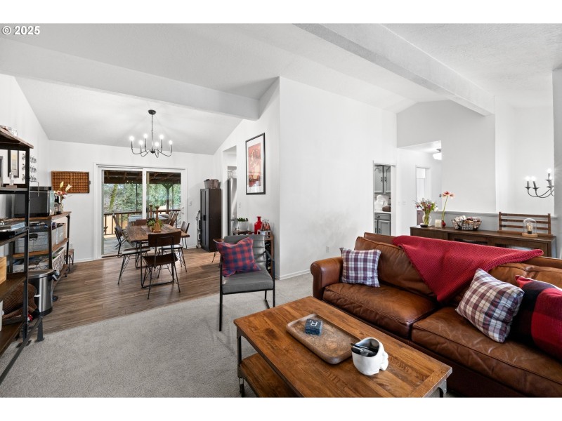 Living Room/Dining Room