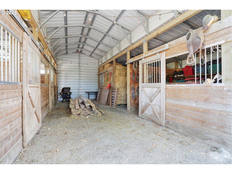 Barn