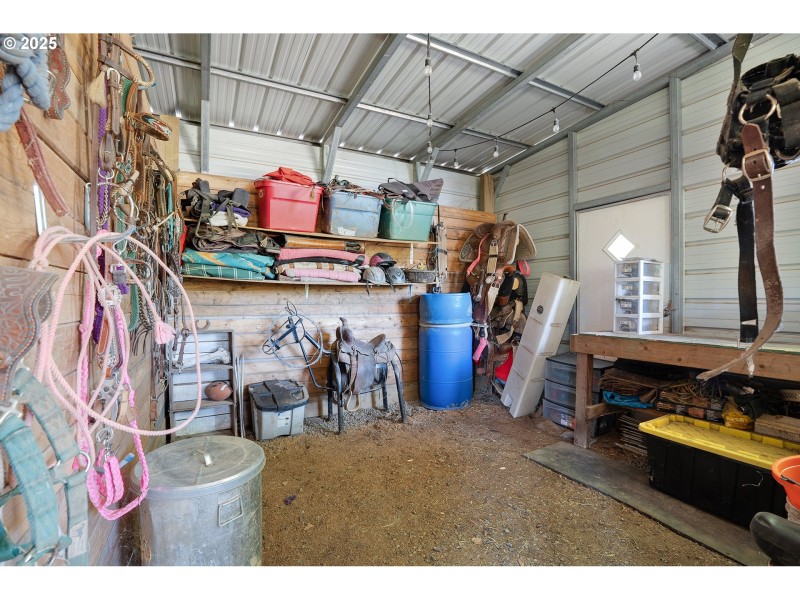 Barn