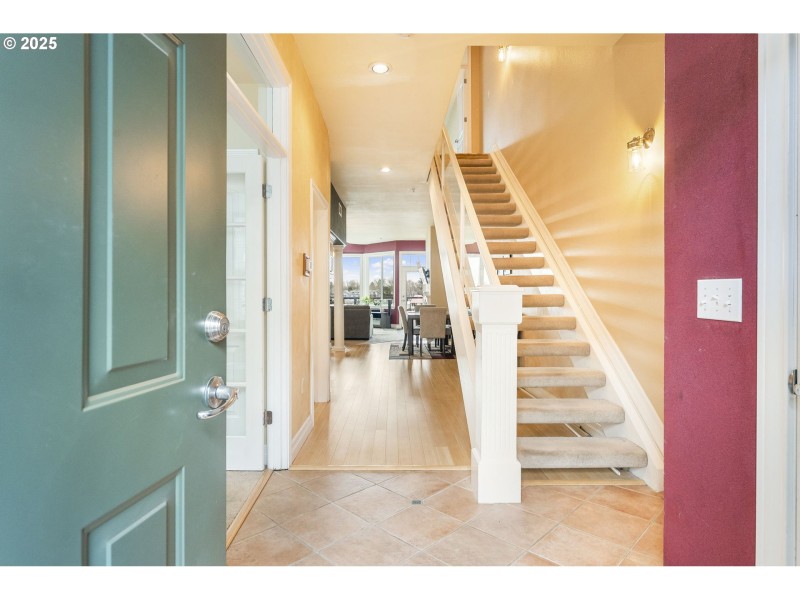 Entrance/Foyer