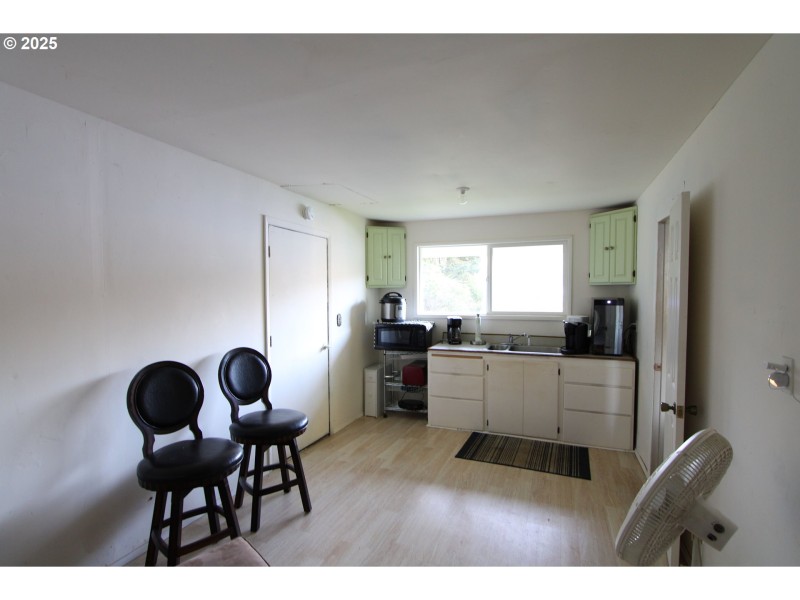 Kitchen/Living Room