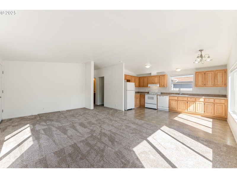 Kitchen/Living Room