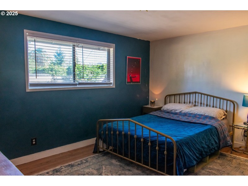 Bedroom, Primary