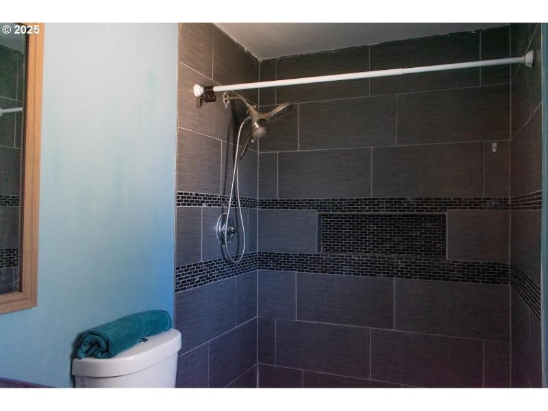 Bathroom, Attached