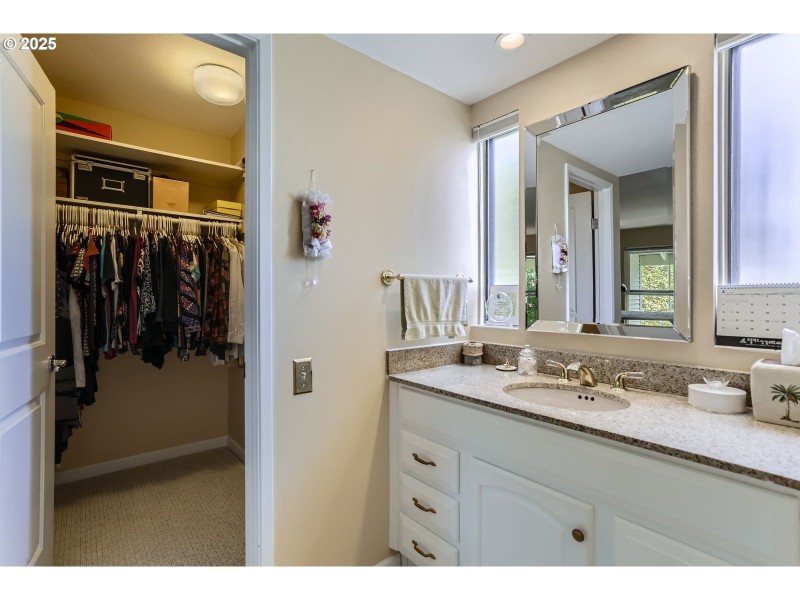 Bathroom, Attached