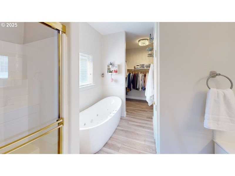Bathroom, Attached