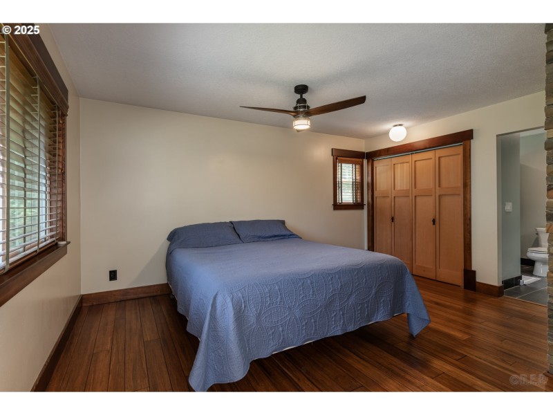 Bedroom, Primary