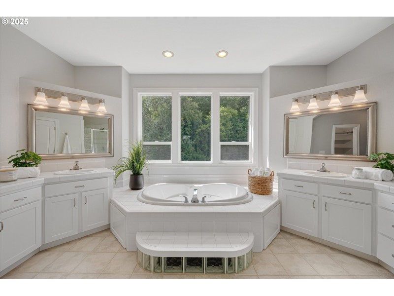 Bathroom, Attached