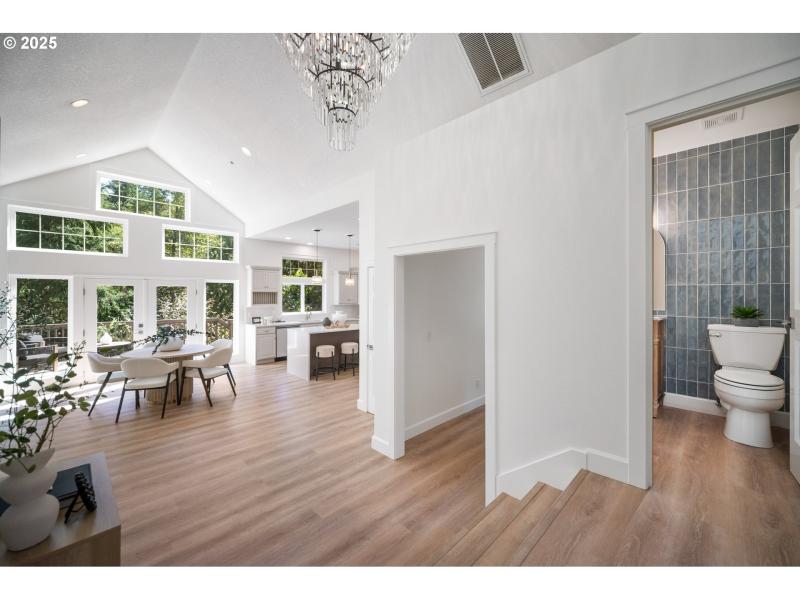 Entrance/Foyer
