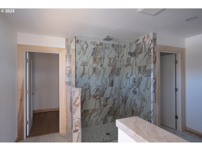 Owner's Suite Bathroom