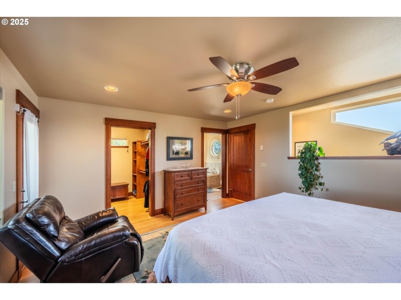 Bedroom, Primary