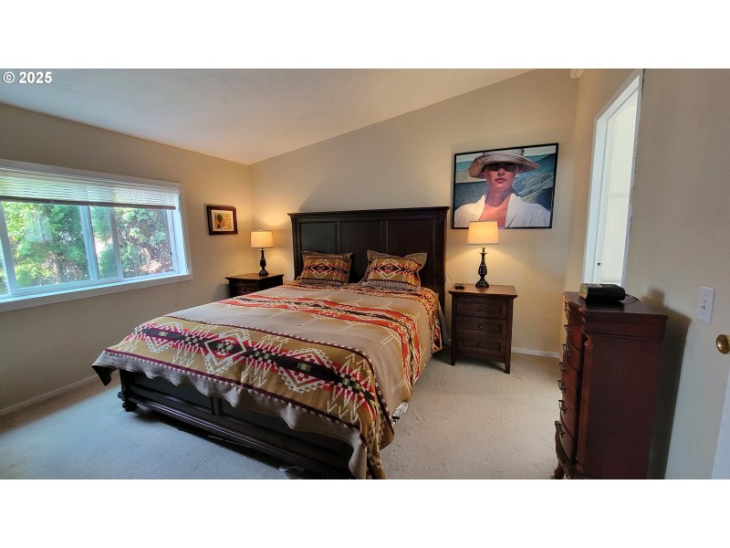 Bedroom, Primary