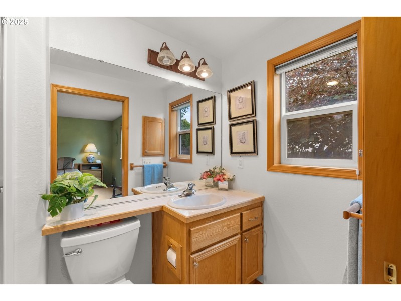 Bathroom, Attached