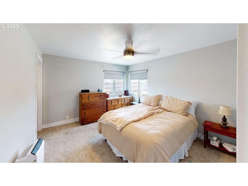 Bedroom, Primary