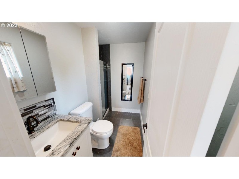 Bathroom, Attached