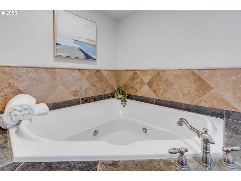 Bedroom, Owner's Suite