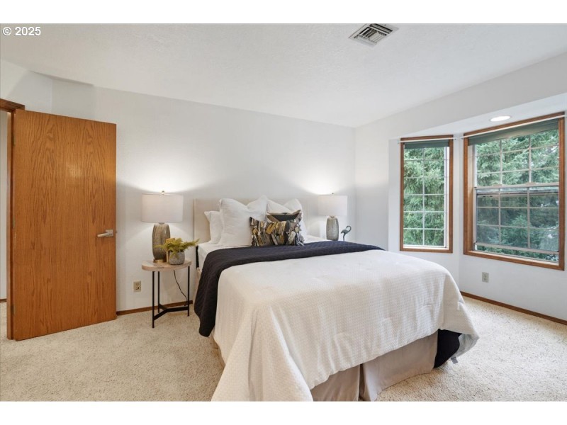 Bedroom, Primary