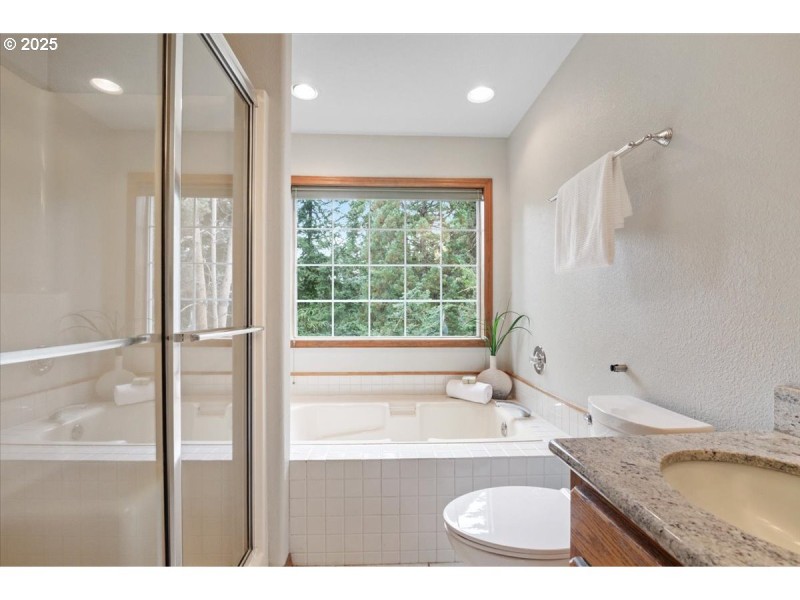 Bathroom, Attached